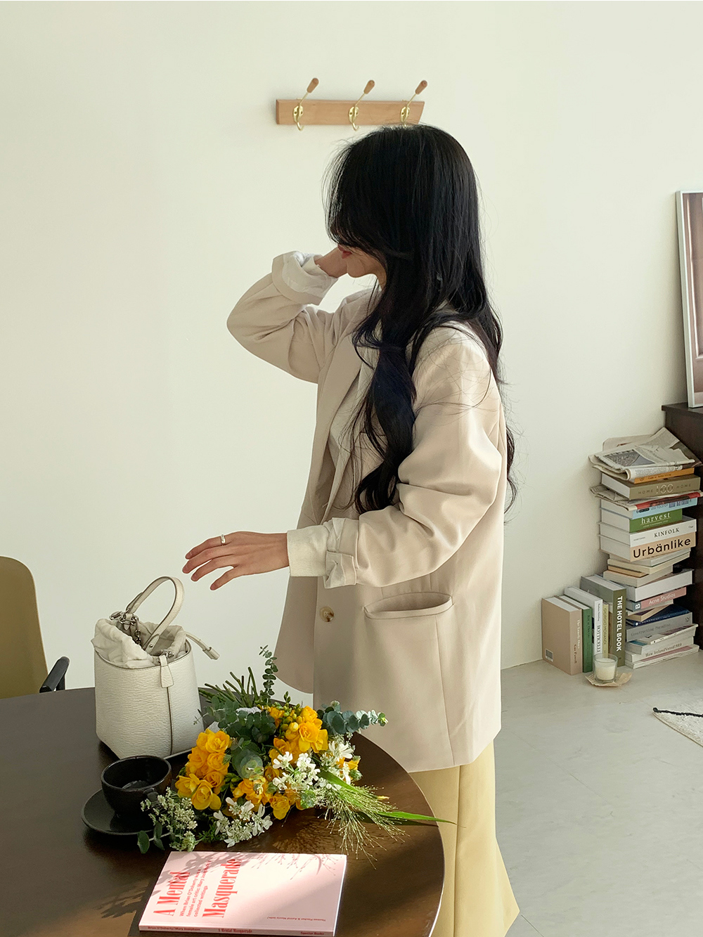 치마 모델 착용 이미지-S1L46